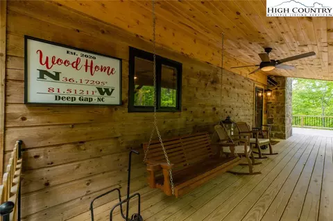 495 E Horse Shoe Ridge Rd, Deep Gap, NC 28618 photo 3