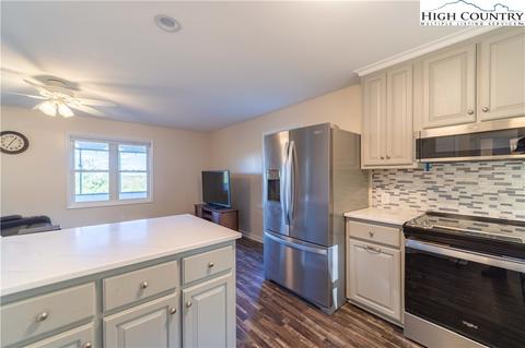 1651 Fraser Rd, Sparta, NC 28675 photo 7