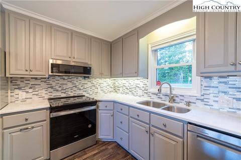 1651 Fraser Rd, Sparta, NC 28675 photo 9