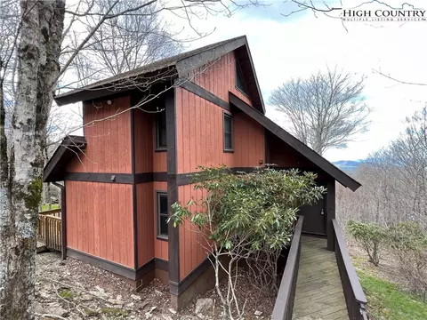 1039 Charter Hills Rd, Beech Mountain, NC 28604