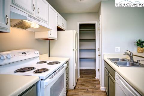 194 Creekside Ln #4D, Boone, NC 28607 photo 8