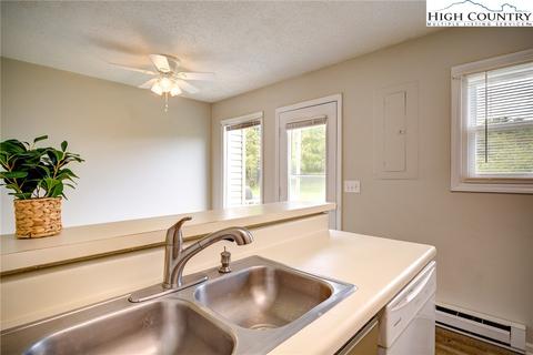 194 Creekside Ln #4D, Boone, NC 28607 photo 10