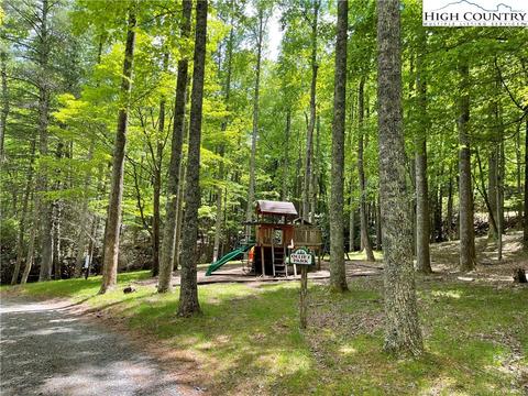 65 Hawk Ridge Road, Deep Gap, NC 28618 photo 11