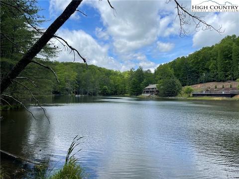 65 Hawk Ridge Road, Deep Gap, NC 28618 photo 10