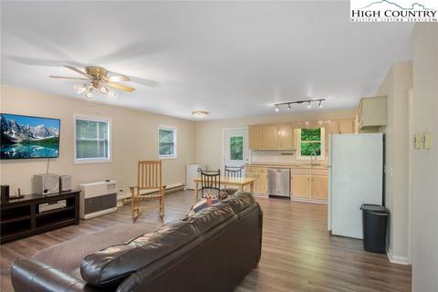 995 Rainbow Trl, Boone, NC 28607 photo 11