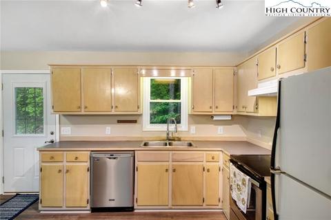 995 Rainbow Trl, Boone, NC 28607 photo 20