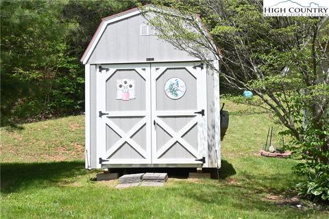 300 E Mill Creek Rd, Todd, NC 28684 photo 5