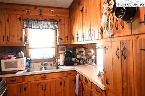 300 E Mill Creek Rd, Todd, NC 28684 photo 6