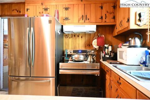 300 E Mill Creek Rd, Todd, NC 28684 photo 7