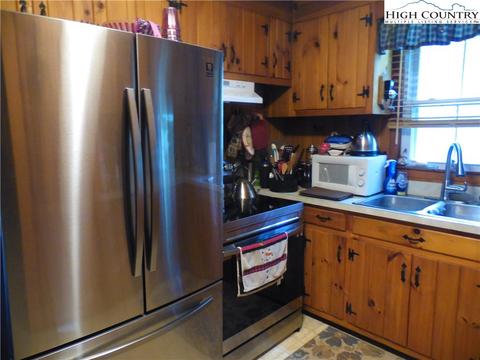 300 E Mill Creek Rd, Todd, NC 28684 photo 8