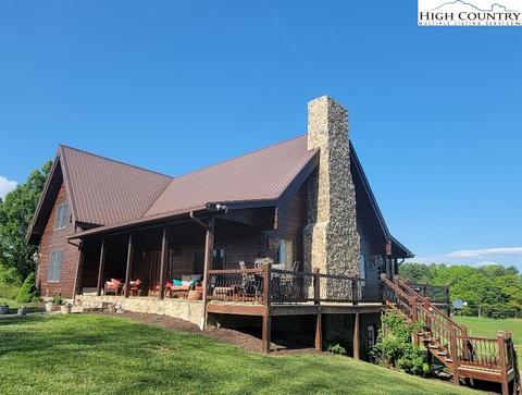 7406 Pipers Gap Rd, Galax, VA 24333