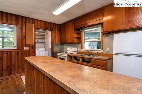 212 Blue Ridge Ave, Boone, NC 28607 photo 7