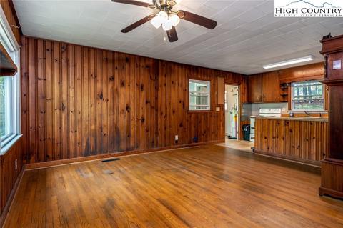 212 Blue Ridge Ave, Boone, NC 28607 photo 3