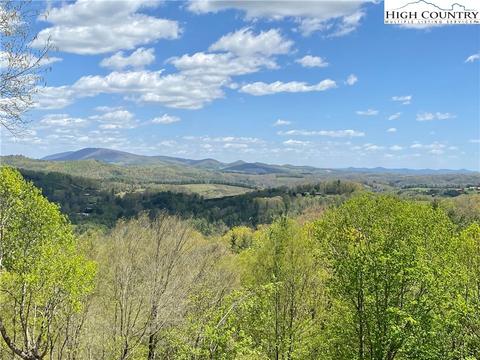 269 Talons Dr, Boone, NC 28607 photo 2