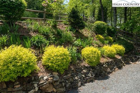 269 Talons Dr, Boone, NC 28607 photo 10