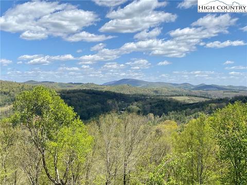 269 Talons Dr, Boone, NC 28607 photo 3