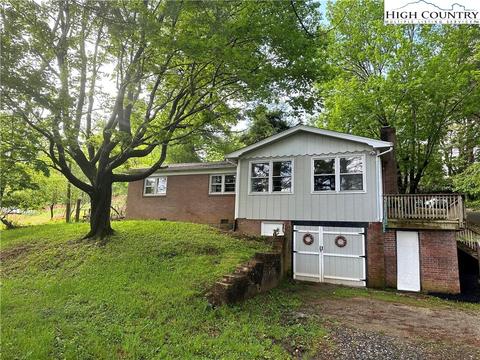 300 N Hampton St, Boone, NC 28607 photo 1