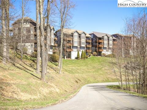 511 Indian Paintbrush Dr #RV-3, Banner Elk, NC 28604