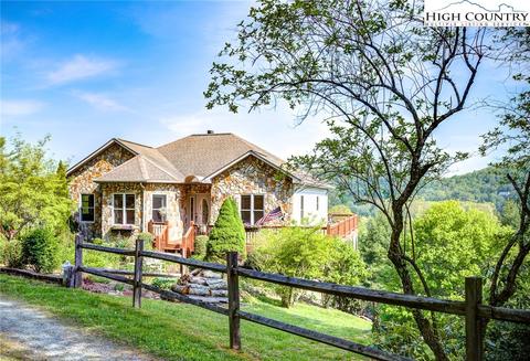 660 Holiday Hills Rd, Boone, NC 28607