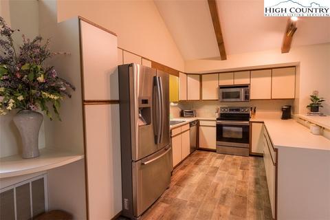 159 Tree Top, Glade Valley, NC 28627 photo 6