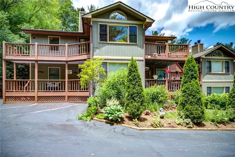 180 Glen Burney Ln #D8, Blowing Rock, NC 28605