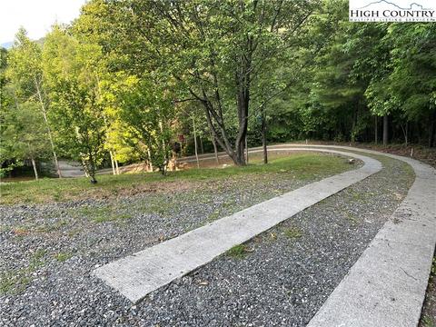 271 Jenwil Dr, Deep Gap, NC 28618 photo 11