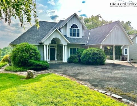 836 Turnberry Dr, Glade Valley, NC 28627