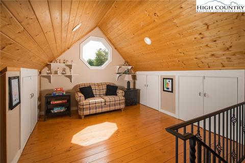 219 Apache Ln, Boone, NC 28607 photo 24