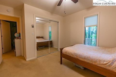 215 H Stanley Miller Rd, Deep Gap, NC 28618 photo 9