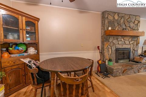 215 H Stanley Miller Rd, Deep Gap, NC 28618 photo 4