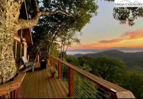 148 Grassy Gap Loop Rd, Beech Mountain, NC 28604