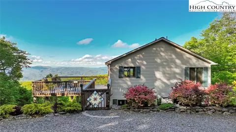 116 Arrowood Rd, Beech Mountain, NC 28604