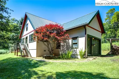 325 Woodland Springs Ln, Boone, NC 28607