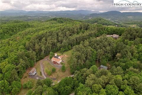 138 Bear Cv, Fleetwood, NC 28626