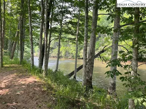 6 Riverwind Dr, Lansing, NC 28643 photo 9
