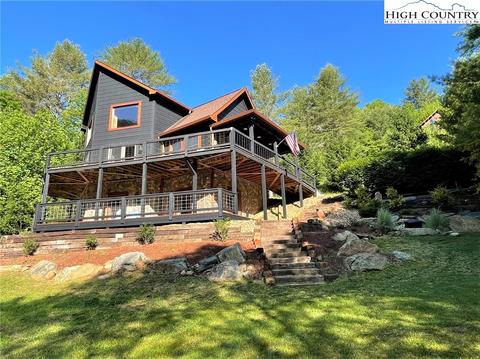 211 River Rock Rd, Warrensville, NC 28693