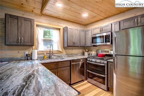 133 Rhododendron Dr, Beech Mountain, NC 28604 photo 6