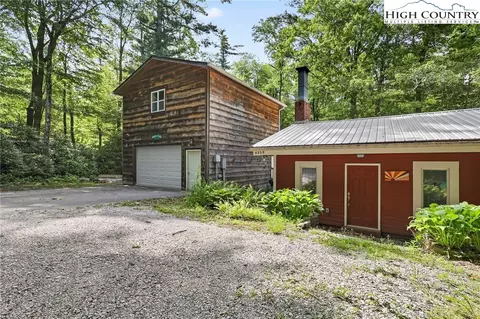 6250 Gingercake Rd, Newland, NC 28657