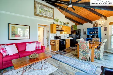 1104 Beech Mountain Pkwy, Beech Mountain, NC 28604 photo 7