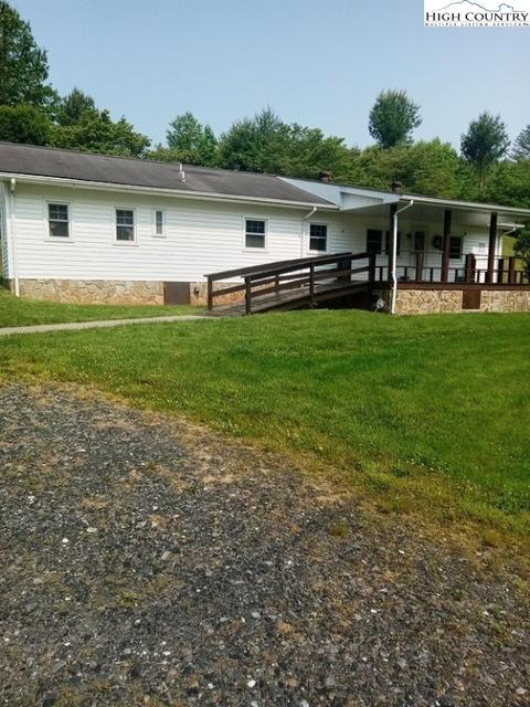 10327 Nc Hwy 16 N Hwy, Grassy Creek, NC 28631
