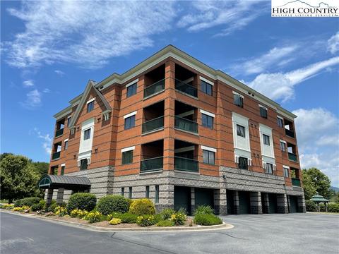 143 Sports Club Ln #214, Boone, NC 28607