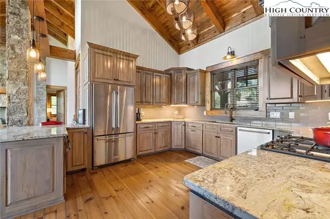 559 Marigold Rd, Boone, NC 28607 photo 13