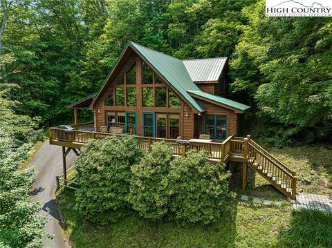 320 Timber Ridge Rd, Sugar Mountain, NC 28604