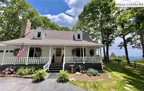 517 Center Court Dr, Boone, NC 28607