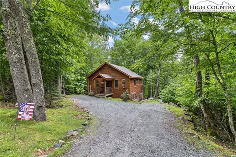 132 Pond Creek Road, Beech Mountain, NC 28604
