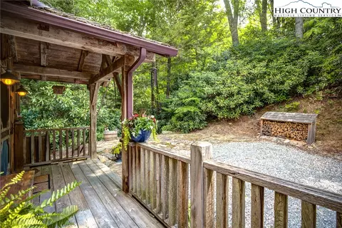 343 Stack Rock Rd, Elk Park, NC 28622 photo 27