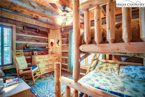 343 Stack Rock Rd, Elk Park, NC 28622 photo 14