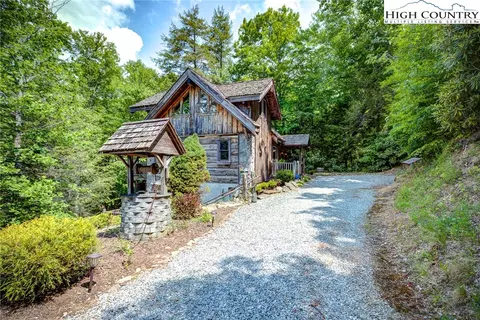 343 Stack Rock Rd, Elk Park, NC 28622 photo 21