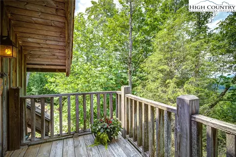 343 Stack Rock Rd, Elk Park, NC 28622 photo 29