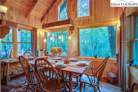 343 Stack Rock Rd, Elk Park, NC 28622 photo 6